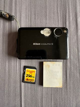 Cámara Nikon COOLPIX S1 + Batería + Tarjeta SD
