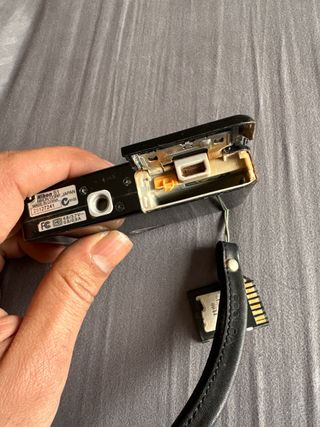 Cámara Nikon COOLPIX S1 + Batería + Tarjeta SD