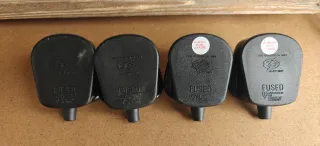 4 Enchufes Tipo G (3A)