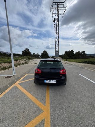 Volkswagen Golf 2005