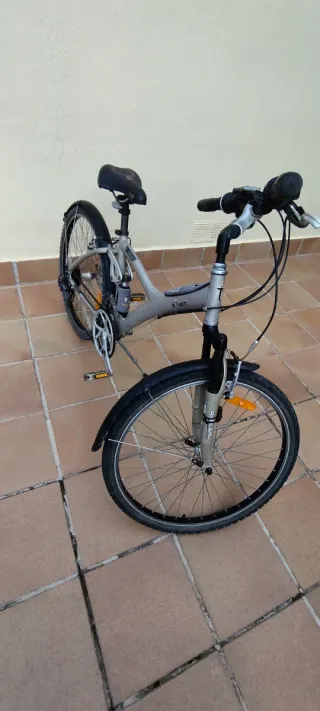 Bicicleta Btwin  Se tendría que cambiar empuñadura