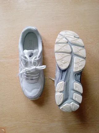 Asics Gel NYC Gris Blanco