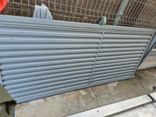 Puerta Metálica de Almacén