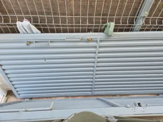 Puerta Metálica de Almacén