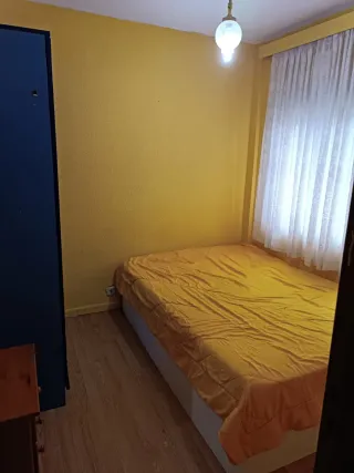 Se alquila habitación