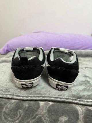 Zapatillas Vans Old Skool Negras y Blancas