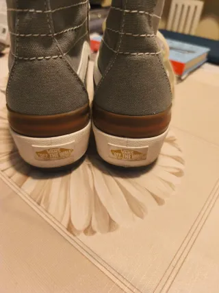 Zapatillas Vans grises