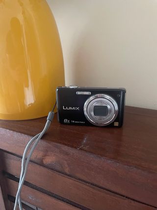 Fotocamera Digitale Panasonic Lumix 8x Zoom