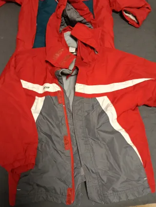 Chaqueta de nieve roja y gris Pantalon