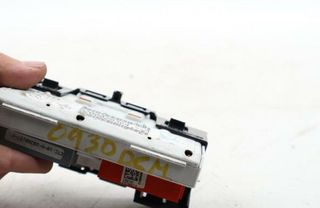 124282 8200028364 pantalla gps renault clio ii 1.5