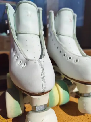 Patines Artísticos Blancos talla 205.