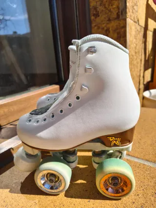 Patines Artísticos Blancos talla 205.