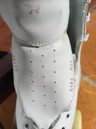 Patines Artísticos Blancos talla 205.