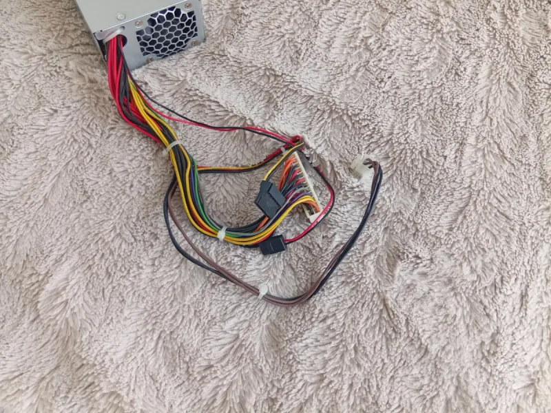 Fuente de Alimentación HP 80 PLUS Bronze afbeelding 4