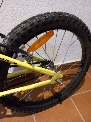 Bicicleta infantil Atractor buen estado