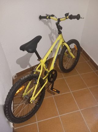 Bicicleta infantil Atractor buen estado