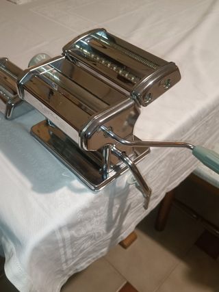 Macchina per la pasta manuale "Atlas"