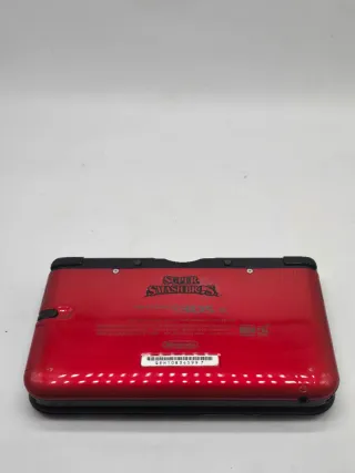 Nintendo 3DS XL a tema Super Smash Bros.