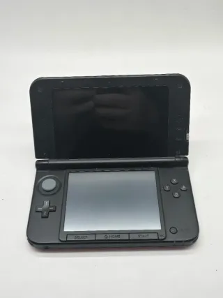 Nintendo 3DS XL a tema Super Smash Bros.