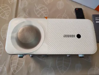 Proyector iZEEKER iPL320 Nuevo