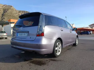 Mitsubishi Grandis 2007