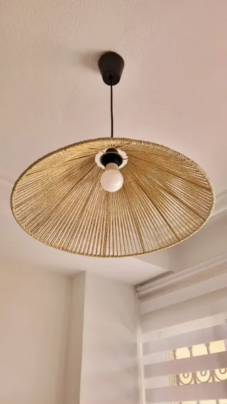 Lámpara colgante de yute