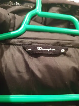 Chaqueta acolchada Champion negra