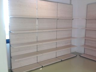 Scaffalatura autoportante 17 metri lineari