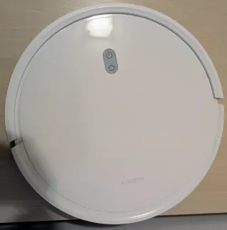 Robot aspirador Xiaomi Vacuum E12 y base de carga