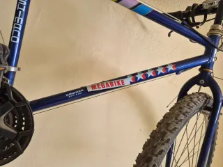 Bicicleta Montaña Megabike 18V y BH motocross