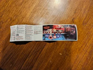 Sorpresa Kinder joy 2025 Stranger Thing ● Erica