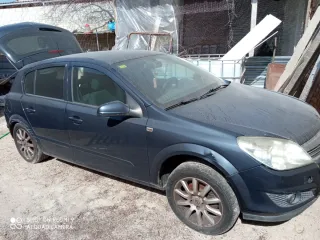 Opel AstraH