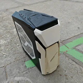 Asus rog Caja torre PC + Fuente + Placa Base