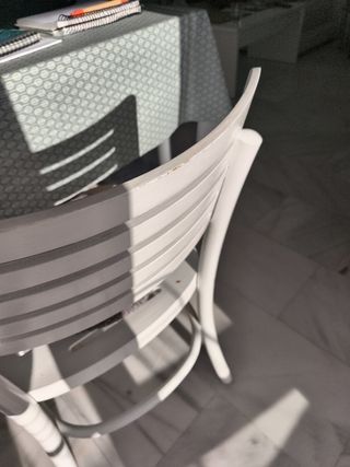 4 Sillas de Madera Blancas