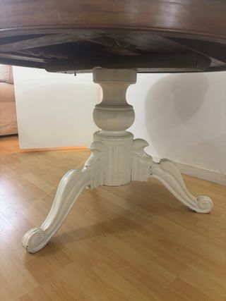 Mesa redonda antigua con 2 extensiones