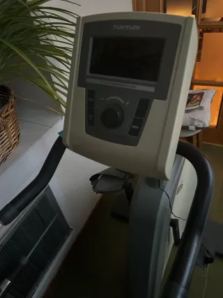 Bicicleta Estática Tunturi con respaldo reclinable
