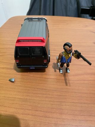 Furgoneta Equipo A escala 1/24 con figura,sin caja