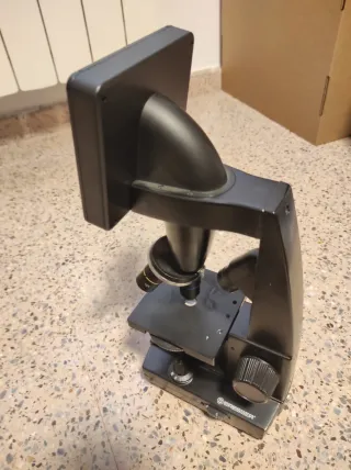 Microscopio Digital Bresser con Pantalla LCD