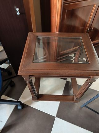 Conjunto de mesas bajas de madera