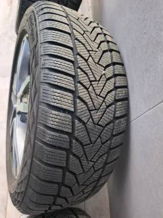 Llantas Mercedes originales con neumáticos