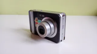 Cámara Digital Benq 8.1 MP