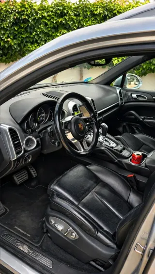 Porsche Cayenne 2016