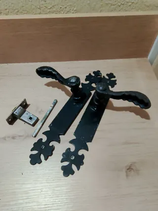 Manillas de puerta antiguas