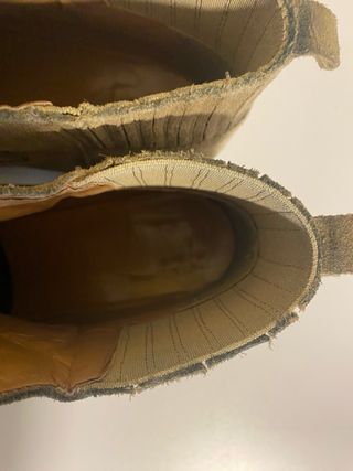 Botines de ante con tachuelas