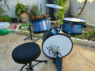 Batería infantil azul brillante