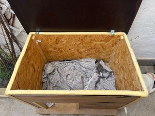 Caseta para perro de madera