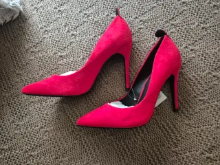 Zapatos tacón stiletto rojos talla 37