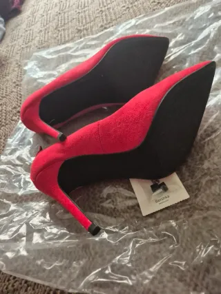 Zapatos tacón stiletto rojos talla 37