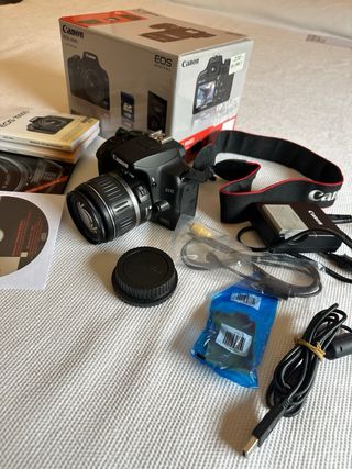 Canon EOS 1000D + Objetivo 18-55mm