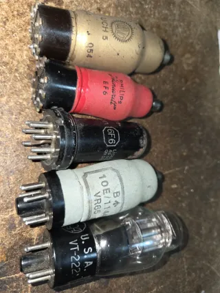 Válvulas UCH5,EF6,6F6,VR65,VT-222 radio antigua de